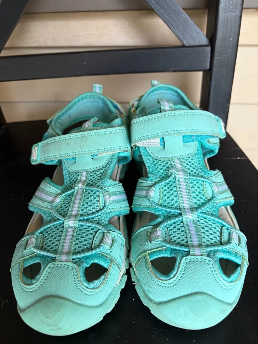Kids TZJS Aqua Teal Closed-Toe Sandals - Comfortable Active Play Shoes Girls 2
